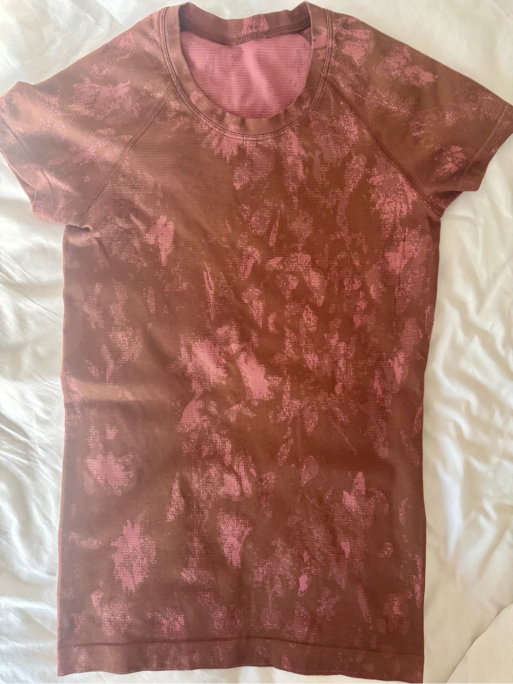 lululemon maroon and pink patterned short sleeve top